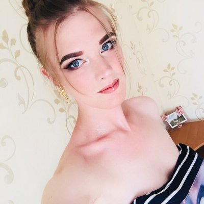 Micca_JB naked stripping on cam for live sex video chat
