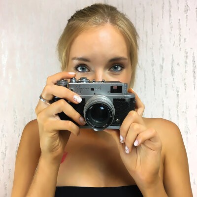 Milkyway_girl naked stripping on cam for live sex video chat