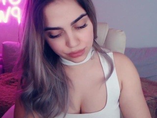 millenaprettys naked Live Sex Chat Room
