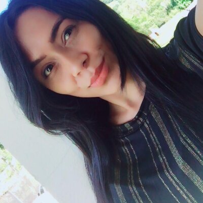 MyluRoset naked stripping on cam for live sex video chat