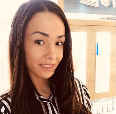 Nicolle_Doll naked stripping on cam for live sex video chat