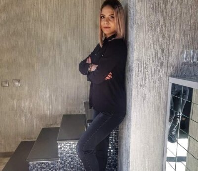 Office_NV naked stripping on cam for live sex video chat