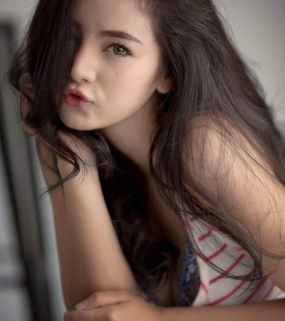 Piesweety naked stripping on cam for live sex video chat