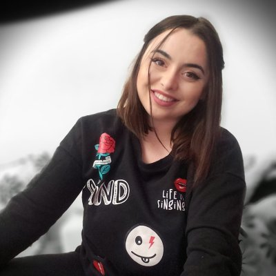 RaylleneRay naked stripping on cam for live sex video chat