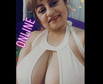 roxane_04 naked stripping on cam for live sex video chat
