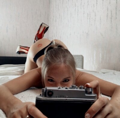 S2t3o0r6M naked stripping on cam for live sex video chat