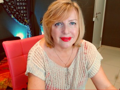 Samantha_Si naked stripping on cam for live sex video chat