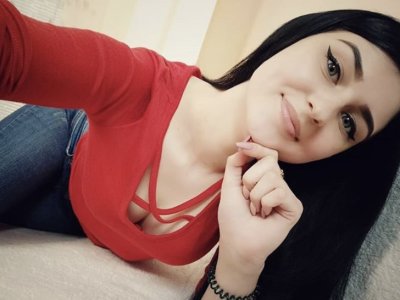 Sandra_Ford naked stripping on cam for live sex video chat