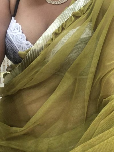 sexy_divya naked stripping on cam for live sex video chat