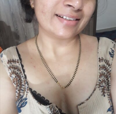 sexyniharika naked stripping on cam for live sex video chat