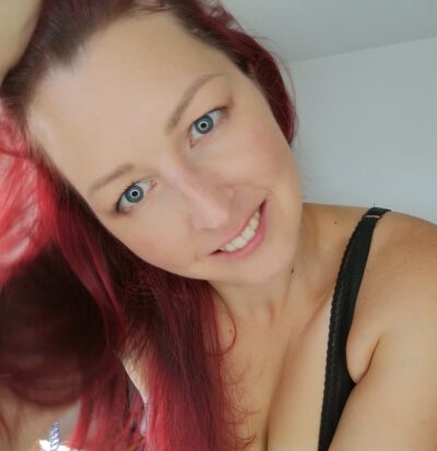 Shy-Lady naked stripping on cam for live sex video chat