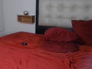 siakyner naked Live Sex Chat Room