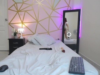 sofia-pink naked Live Sex Chat Room