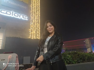 Soraida_Vel naked stripping on cam for live sex video chat