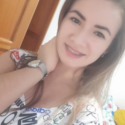 Stella_Roberts naked stripping on cam for live sex video chat