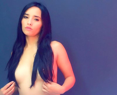 stormy_johanson naked stripping on cam for live sex video chat