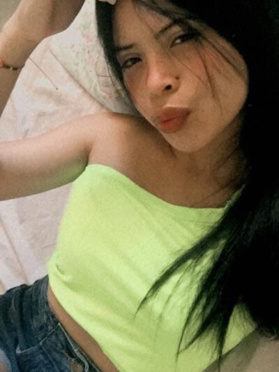 Sugar_Beauty naked stripping on cam for live sex video chat