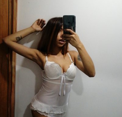 Victoria_2 naked stripping on cam for live sex video chat