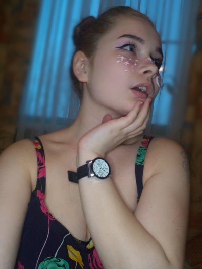 ViestaGrei naked stripping on cam for live sex video chat