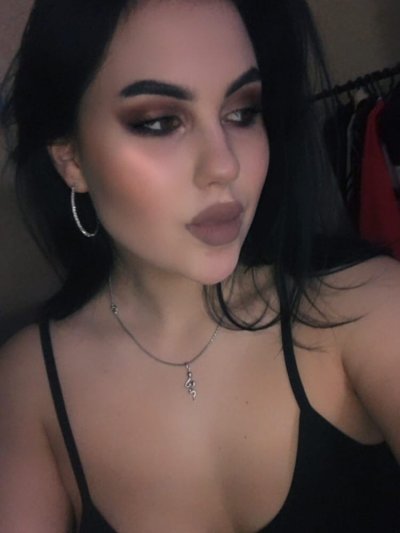 Xiax_Vigam naked stripping on cam for live sex video chat