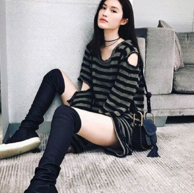 yuming6677 naked stripping on cam for live sex video chat