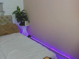 yuuukki naked Live Sex Chat Room