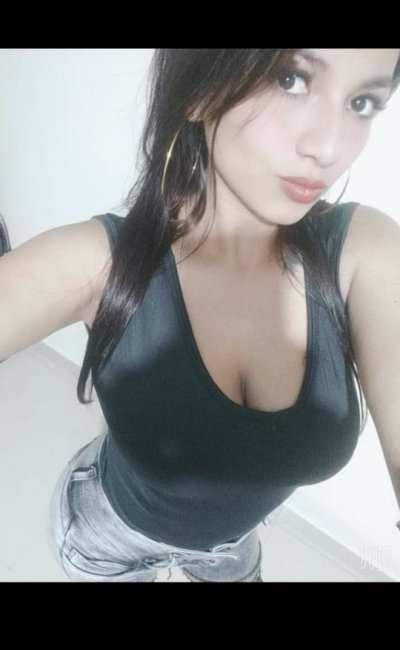 zoe_picman naked stripping on cam for live sex video chat
