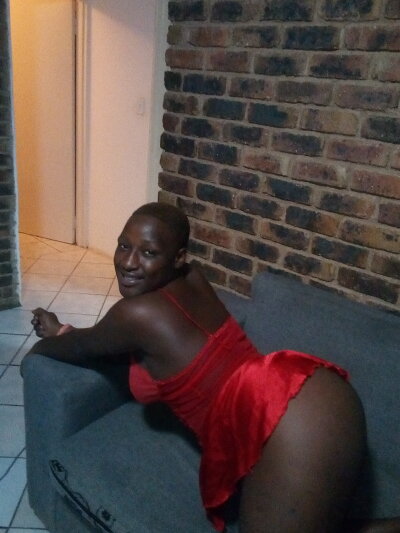 africannaturaskin naked stripping on cam for live sex video chat