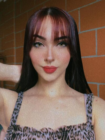 agatthaa_ naked stripping on cam for live sex video chat