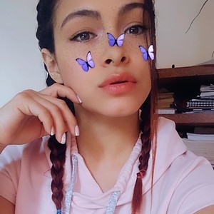 AlejaGomezzz naked before webcam in live porn chat