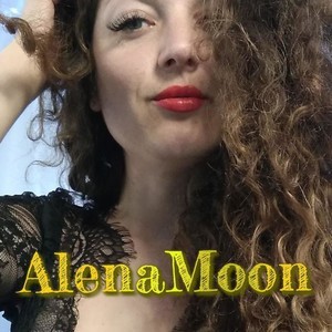 AlenaMoon naked before webcam in live porn chat