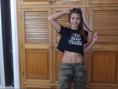 Alexx_Anna_w naked stripping on cam for live sex video chat
