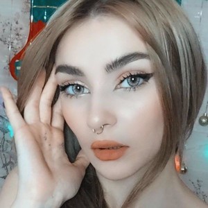 AllForYouu naked before webcam in live porn chat