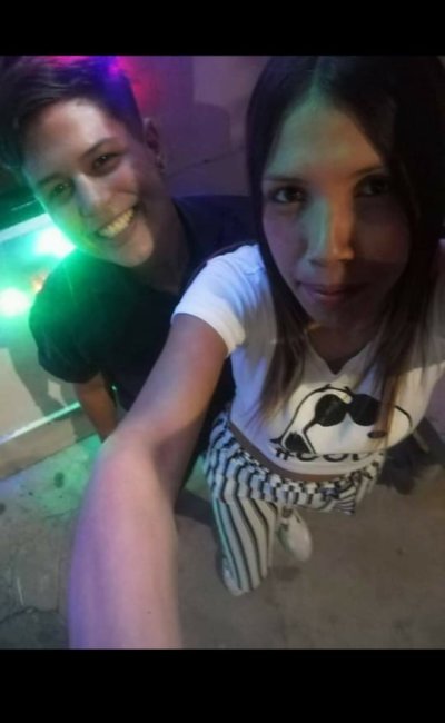 amanda_chloe naked stripping on cam for live sex video chat