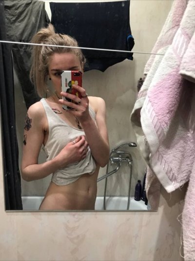 amyrikka naked stripping on cam for live sex video chat