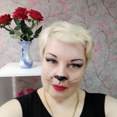 AnaKeat naked stripping on cam for live sex video chat