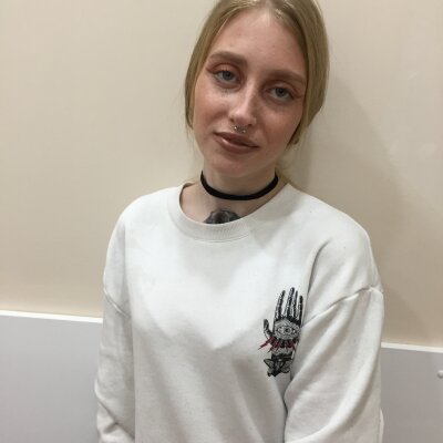 AndraCraig naked stripping on cam for live sex video chat