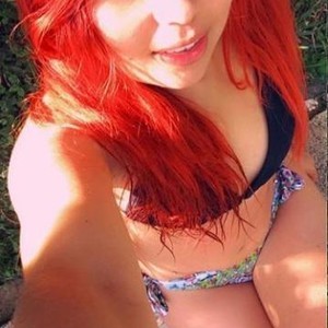 Angelred_ naked before webcam in live porn chat