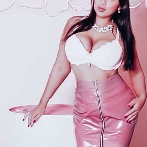 AnitaMiss naked before webcam in live porn chat