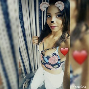 AnneGonzales naked before webcam in live porn chat