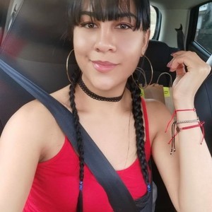 Anny_loppez naked before webcam in live porn chat
