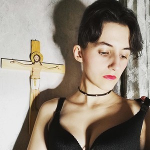 Antichristrix naked before webcam in live porn chat