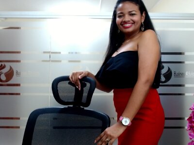 april_sweetx naked stripping on cam for live sex video chat