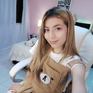 Aryana_rousse naked before webcam in live porn chat