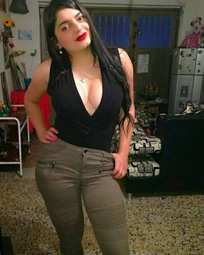 Ashley_leon_ naked stripping on cam for live sex video chat