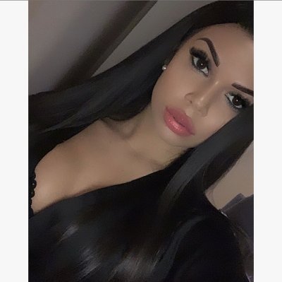 AylaSmith naked stripping on cam for live sex video chat