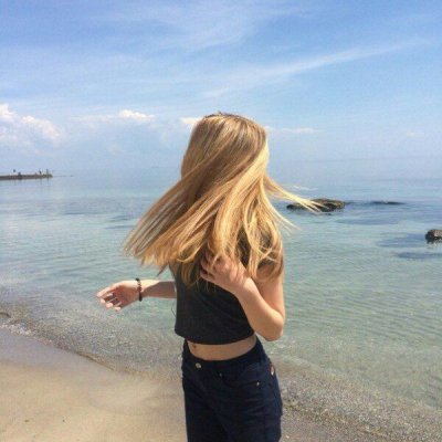 Beauty-Amy naked stripping on cam for live sex video chat