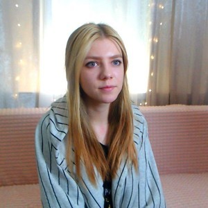 Bella__V naked before webcam in live porn chat