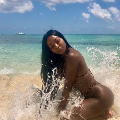 bella_sexy15 naked stripping on cam for live sex video chat