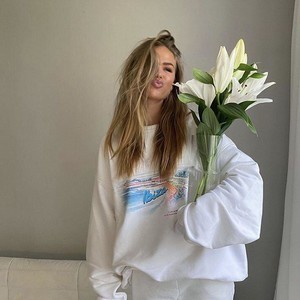 Brazilan naked before webcam in live porn chat